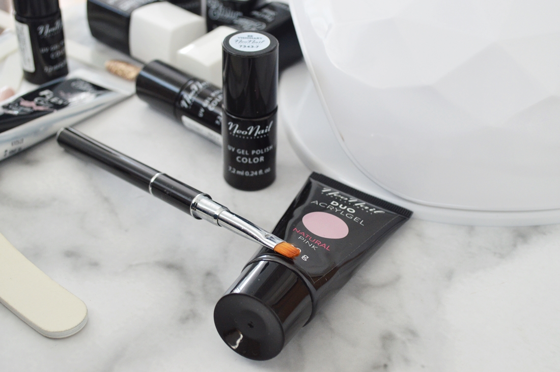 jak przedłużyć paznokcie